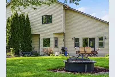 2247  Patrick Ln, Waukesha, WI 53188 - Photo 38
