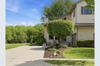 2247  Patrick Ln, Waukesha, WI 53188 - Photo 2