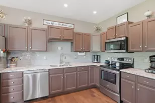 2247 Patrick Ln, Waukesha, WI 53188 - Photo 8