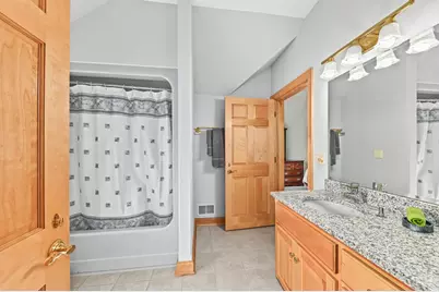 19250  Hayden Ct, Brookfield, WI 53045 - Photo 36
