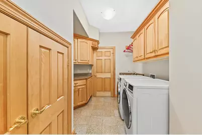 19250  Hayden Ct, Brookfield, WI 53045 - Photo 14