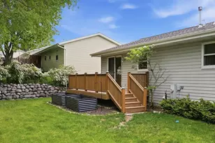 1600 Larkspur Ln, West Bend, WI 53090 - Photo 34