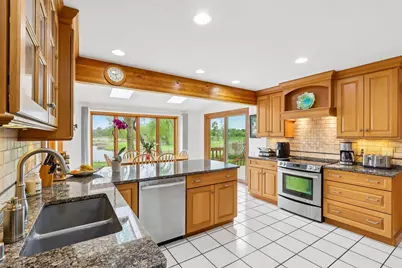 2385  Buckingham Pl, Brookfield, WI 53045 - Photo 16