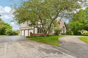 2385 Buckingham Pl, Brookfield, WI 53045 - Photo 86
