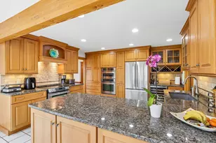 2385 Buckingham Pl, Brookfield, WI 53045 - Photo 18