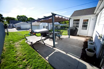 2561 S 70th St, Milwaukee, WI 53219 - Photo 18