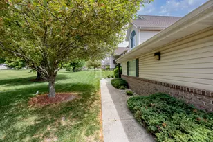 6906 Dale Dr, Racine, WI 53402 - Photo 30