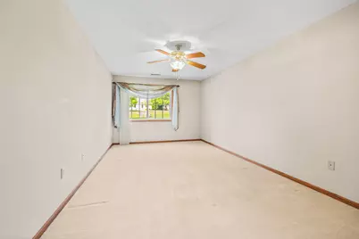 6906  Dale Dr #21, Racine, WI 53402 - Photo 20