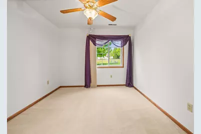6906  Dale Dr #21, Racine, WI 53402 - Photo 16