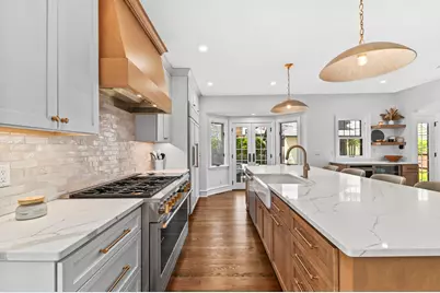 4709 N Cramer St, Whitefish Bay, WI 53211 - Photo 12