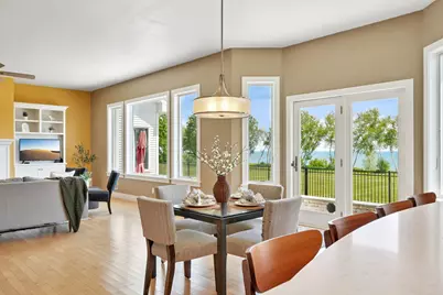 4635 S 10th St, Manitowoc, WI 54220 - Photo 20