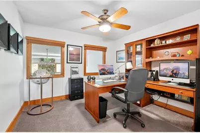 12302 N Madero Dr, Mequon, WI 53092 - Photo 40