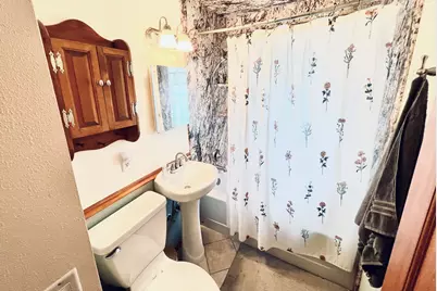 5603 S Hately Ave, Cudahy, WI 53110 - Photo 6
