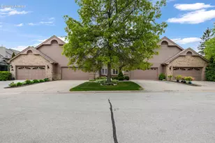 7519 W Mallory Way, Franklin, WI 53132 - Photo 4