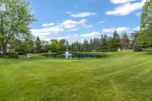 7519 W Mallory Way, Franklin, WI 53132 - Photo 12