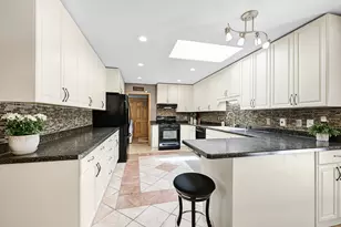 1085 Longwood Ave, Elm Grove, WI 53122 - Photo 12
