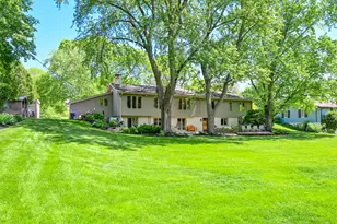 1085 Longwood Ave, Elm Grove, WI 53122 - Photo 34