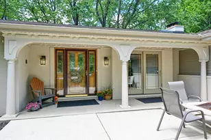 1085 Longwood Ave, Elm Grove, WI 53122 - Photo 4