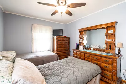 1479 S 93rd St, West Allis, WI 53214 - Photo 18