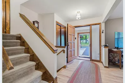 1820  Candlewood Ln, Richfield, WI 53076 - Photo 2