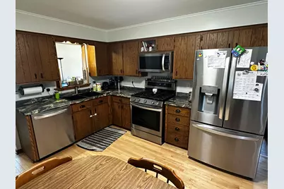 2424 W Mark Dr, Sheboygan, WI 53083 - Photo 6