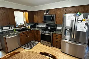 2424 W Mark Dr, Sheboygan, WI 53083 - Photo 6