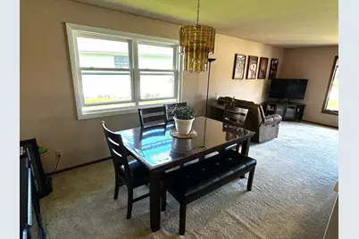 2424 W Mark Dr, Sheboygan, WI 53083 - Photo 12