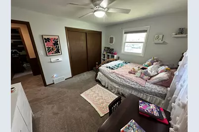 2424 W Mark Dr, Sheboygan, WI 53083 - Photo 18