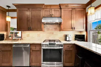1012 E Hampton Rd, Whitefish Bay, WI 53217 - Photo 10