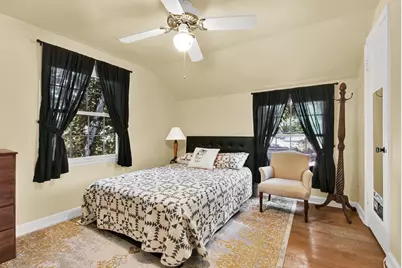 1012 E Hampton Rd, Whitefish Bay, WI 53217 - Photo 12