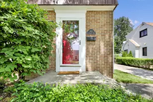 1012 E Hampton Rd, Whitefish Bay, WI 53217 - Photo 2