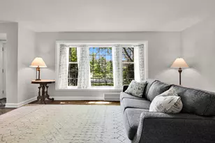 1012 E Hampton Rd, Whitefish Bay, WI 53217 - Photo 4
