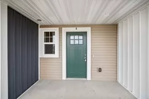 1364 Marigold Dr, Fort Atkinson, WI 53538 - Photo 4