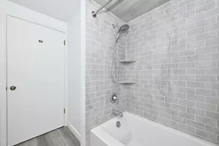 10045 W Meadow Dr, Greenfield, WI 53228 - Photo 26