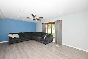 10045 W Meadow Dr, Greenfield, WI 53228 - Photo 2