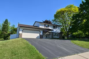 10045 W Meadow Dr, Greenfield, WI 53228 - Photo 46