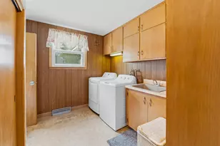 608 N 40th St, Sheboygan, WI 53081 - Photo 16