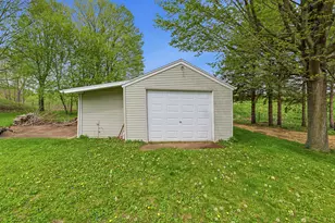 608 N 40th St, Sheboygan, WI 53081 - Photo 8