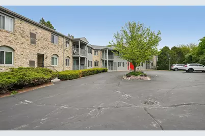 7234 N Green Bay Ave #202, Glendale, WI 53209 - Photo 28