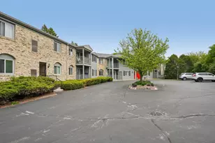 7234 N Green Bay Ave, Glendale, WI 53209 - Photo 6
