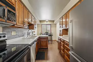 7234 N Green Bay Ave, Glendale, WI 53209 - Photo 18