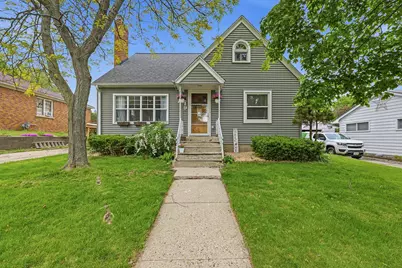 119  S Palmatory St, Horicon, WI 53032 - Photo 1