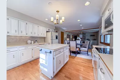 17415  Penbrook Dr, Brookfield, WI 53045 - Photo 8