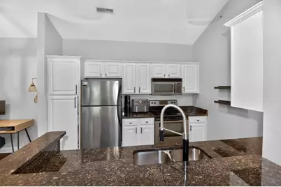 2704  Northview Rd #147, Waukesha, WI 53188 - Photo 12