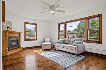 1301  30th St, La Crosse, WI 54601 - Photo 6