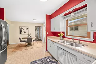 2228 N 116th St, Wauwatosa, WI 53226 - Photo 16