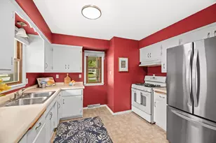 2228 N 116th St, Wauwatosa, WI 53226 - Photo 14
