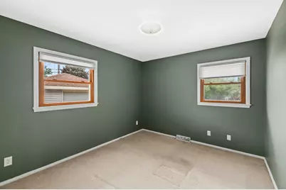 2228 N 116th St, Wauwatosa, WI 53226 - Photo 20