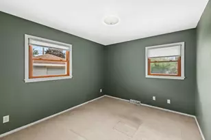 2228 N 116th St, Wauwatosa, WI 53226 - Photo 20