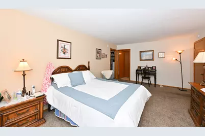 1730 W Green Tree Rd #104, Glendale, WI 53209 - Photo 14